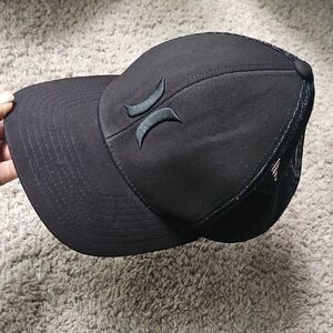 The Classic Black Mesh Cap